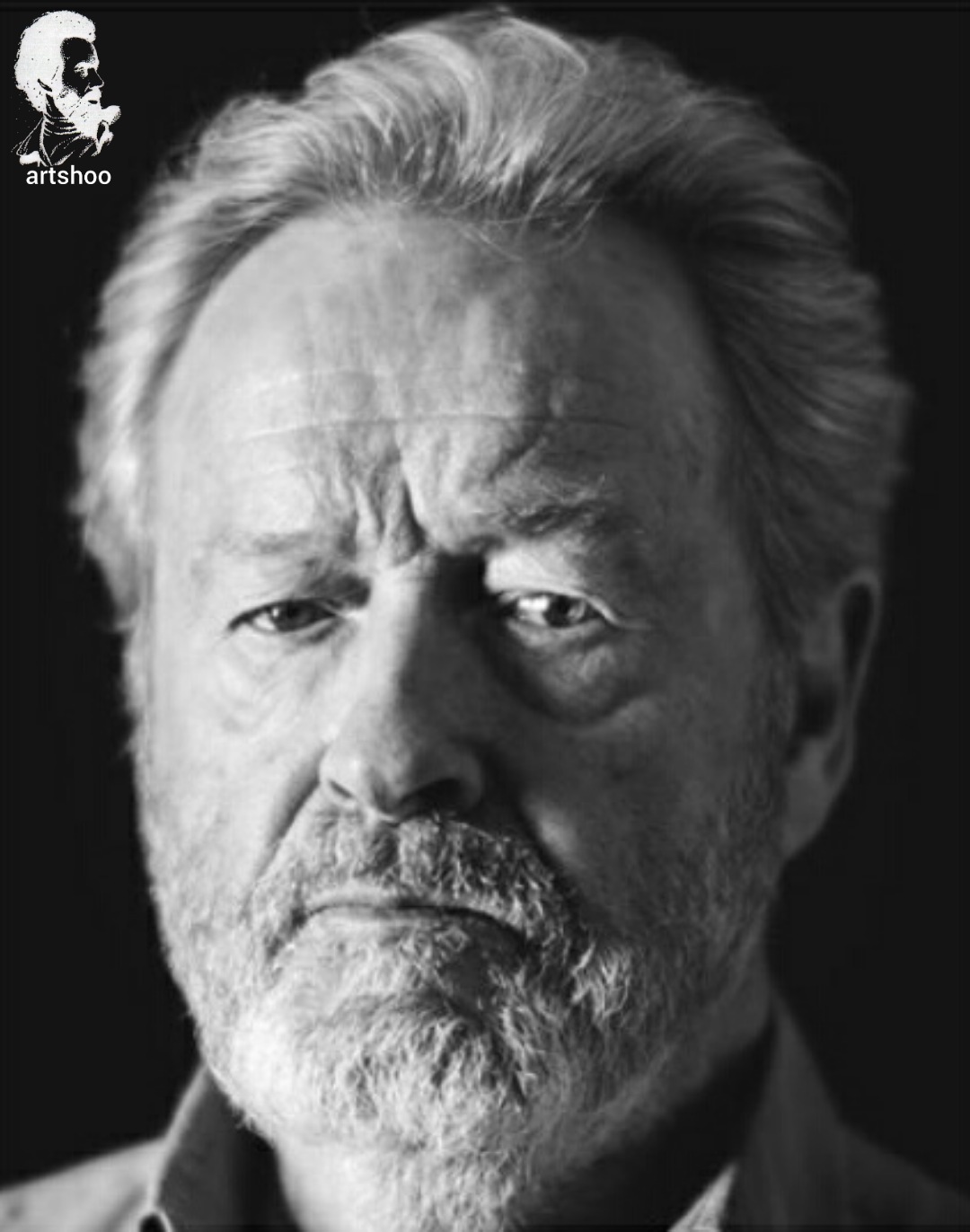 مدل پرتره سیاه قلم